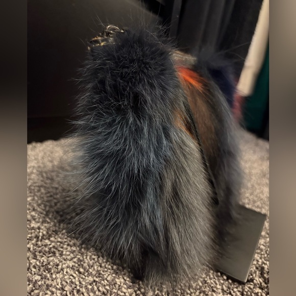 Patricia Nash Eclipse Rabbit Fur Clutch - Picture 8 of 9